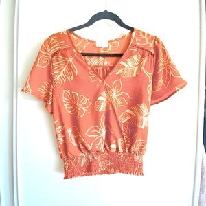 Siena Sky short sleeve polyester top with elastic waist